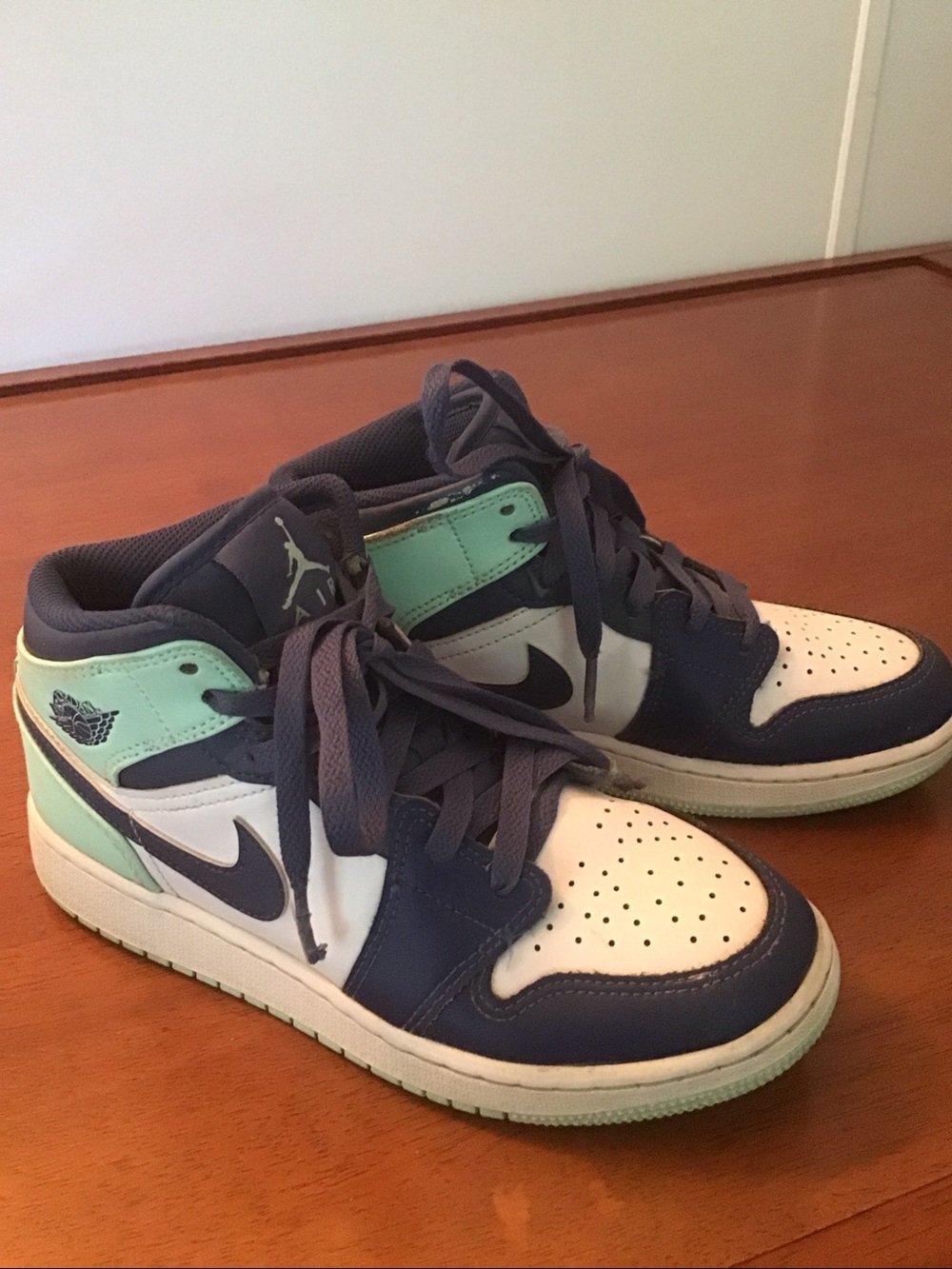 Air Jordan 4Y Mid Mystic Navy Mint Foam White 554724-413